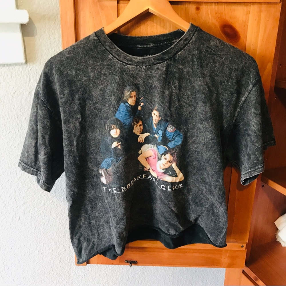 Cropped graphic tee